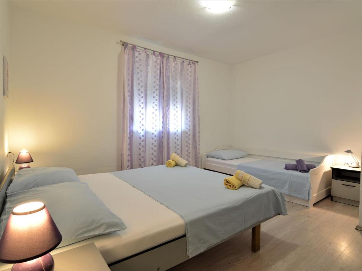 Apartment Klaric-2 By Interhome Trogir Eksteriør bilde