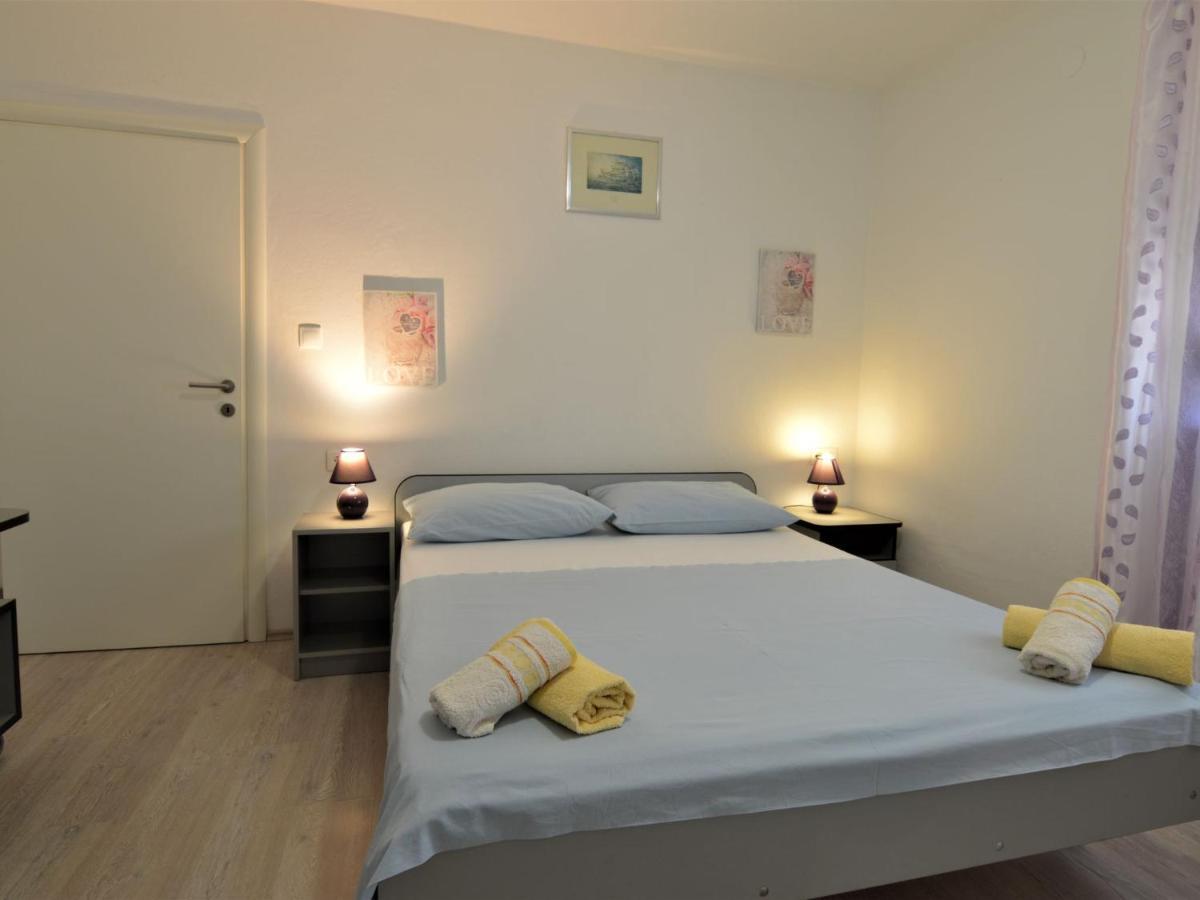Apartment Klaric-2 By Interhome Trogir Eksteriør bilde